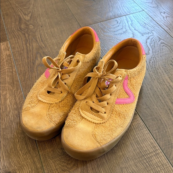 Vans Sneakers in Tan and Pink - Picture 3 of 6